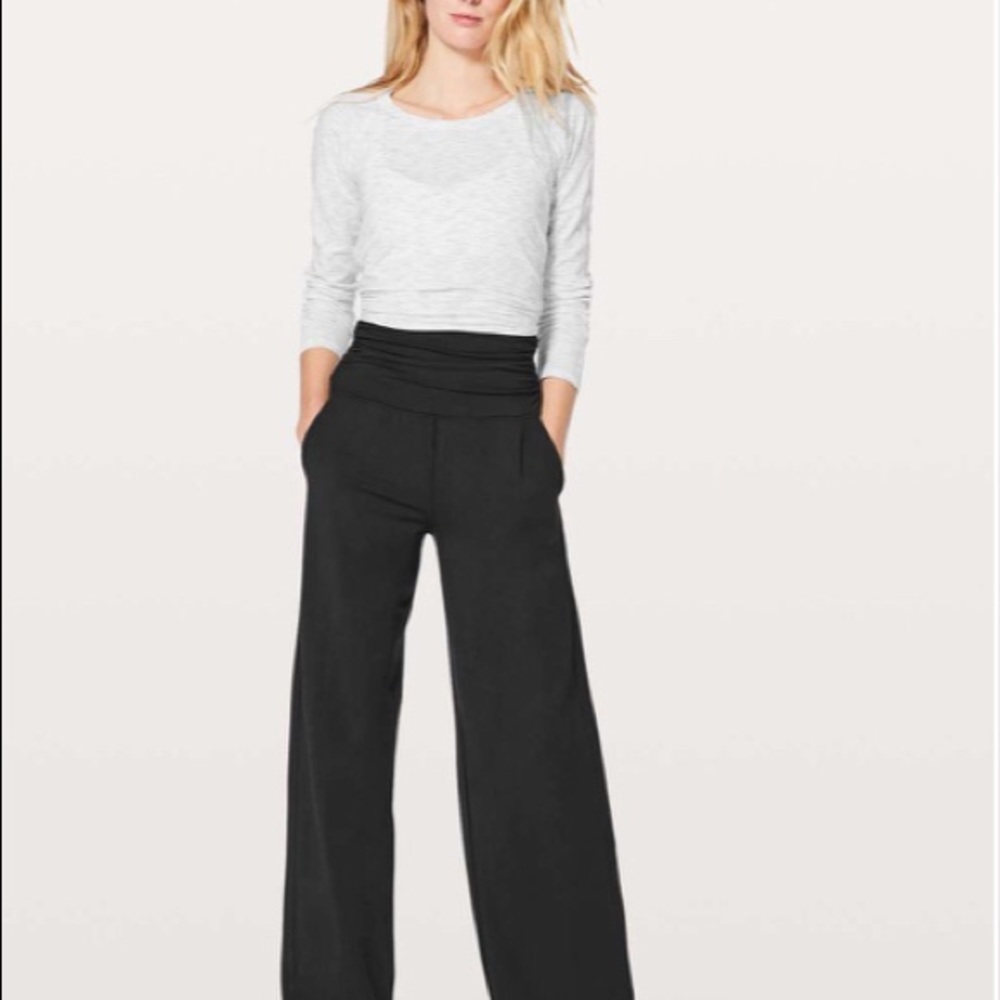 Lululemon Take it Easy Pant Sz 6